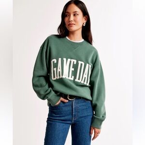 Abercrombie & Fitch Game Day Graphic Crewneck Pullover Sweatshirt